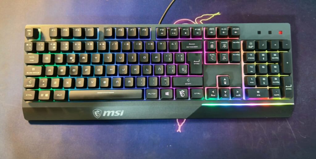 MSI Vigor GK30 Teclado Gaming RGB