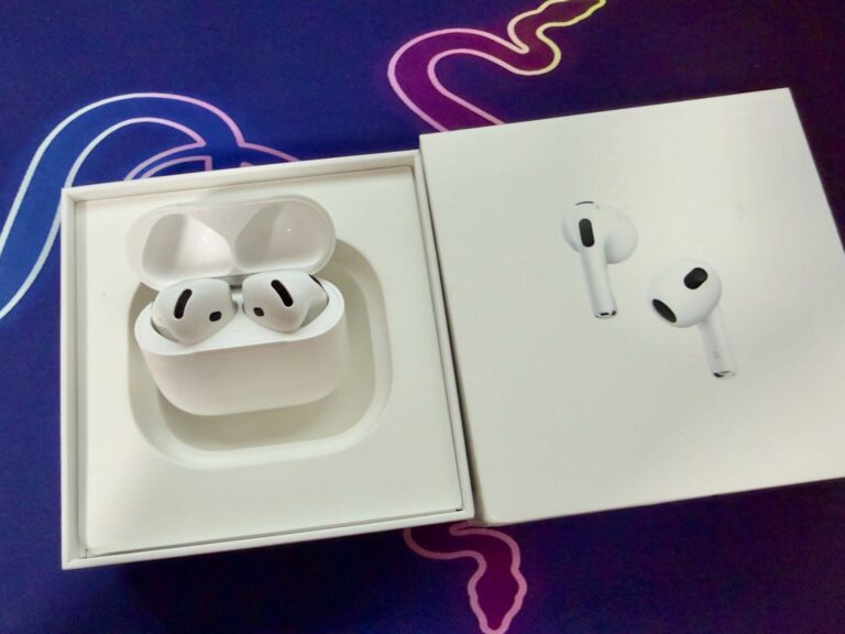 AirPods 4